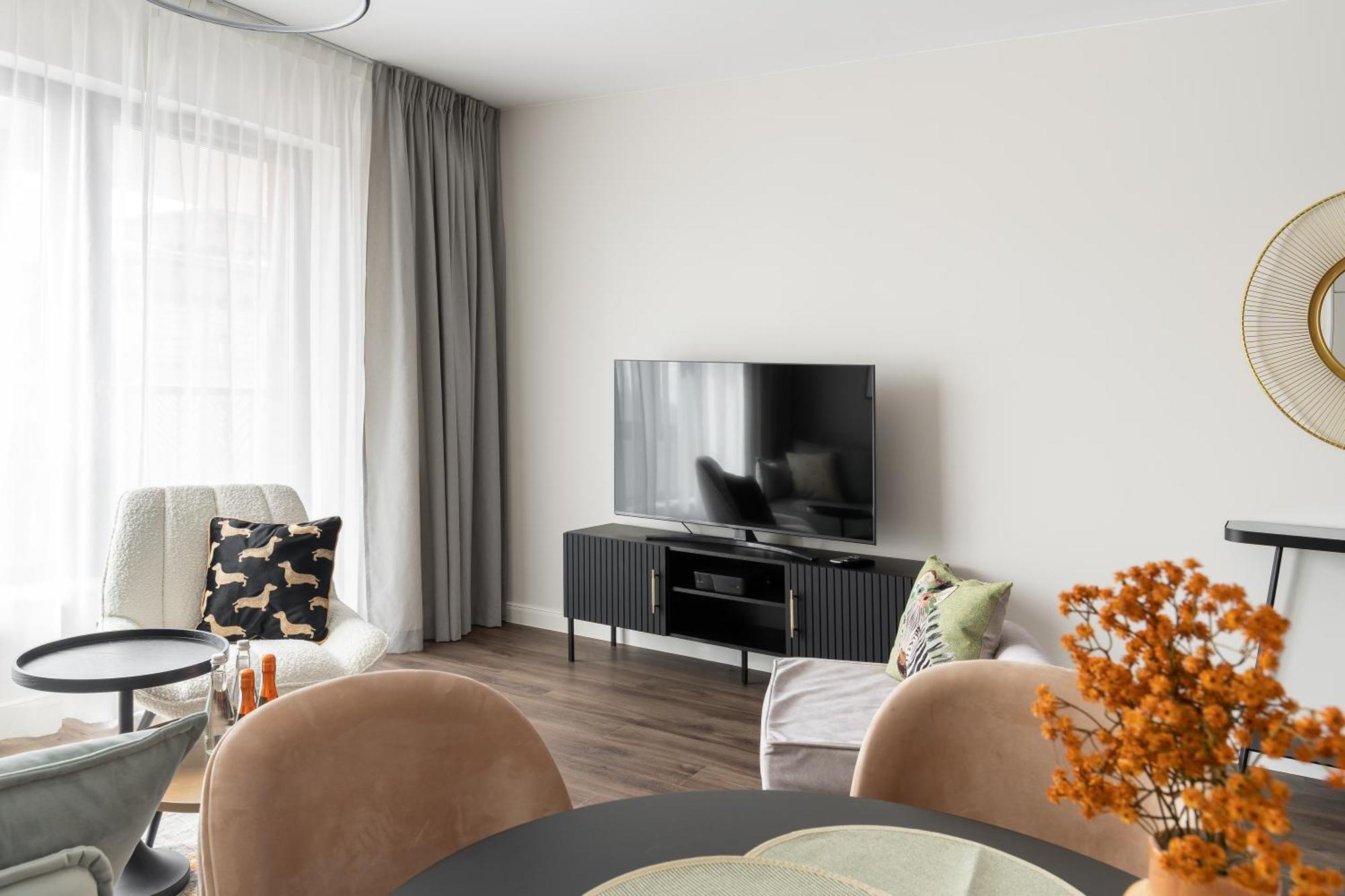 Scala Center Premium With Parking By Lion Apartment